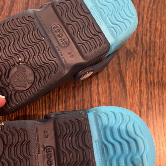 crocs - Picture 6 of 8